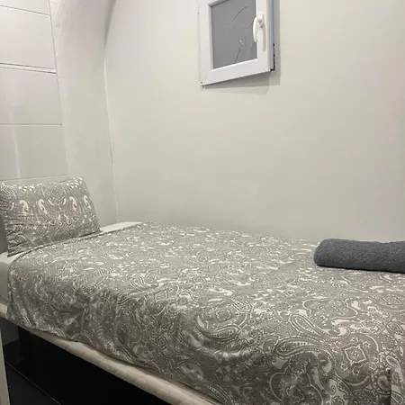 Bang Bang Hostel *