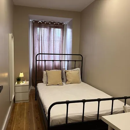Bang Bang Hostel *